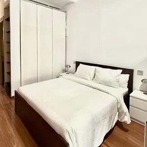 Newly Renovated Stylish Eixample - Great Location Barcellona